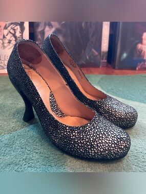 Fluevog EXCELLENT Attentions Paris black devil fish leather platform heel- 9.5